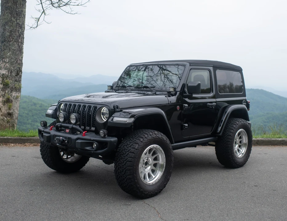 2019 Jeep JL Wrangler - Image 12 of 31