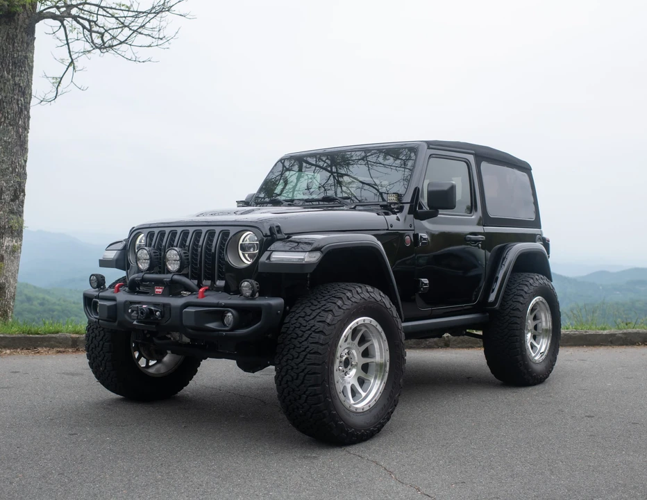 2019 Jeep JL Wrangler - Image 11 of 31