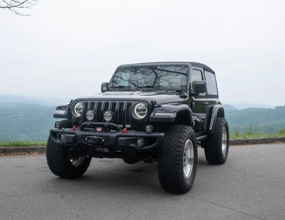 2019 Jeep JL Wrangler - Image 9 of 31