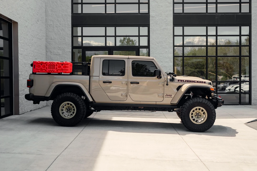 2020 Jeep JT Gladiator - Image 9 of 31