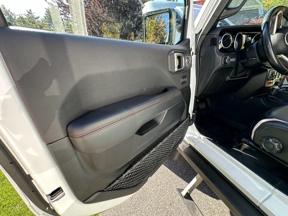2020 Jeep JT Gladiator - Image 29 of 31