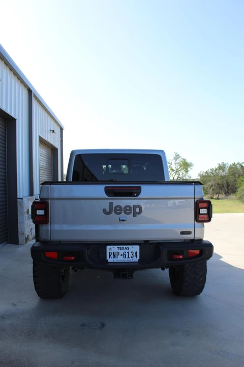 2020 Jeep JT Gladiator - Image 15 of 31