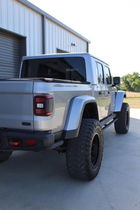 2020 Jeep JT Gladiator - Image 18 of 31
