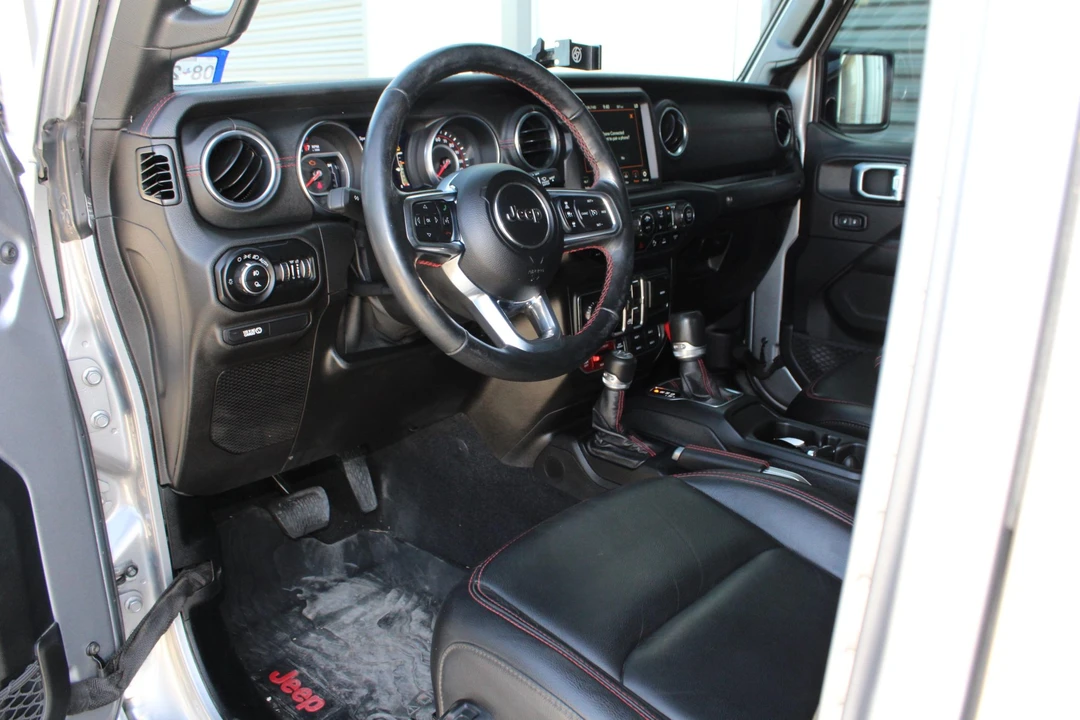2020 Jeep JT Gladiator - Image 25 of 31