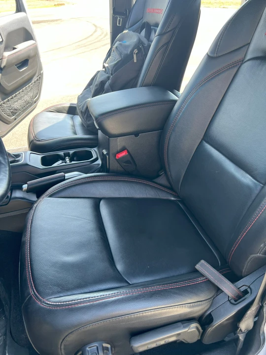2020 Jeep JT Gladiator - Image 29 of 31