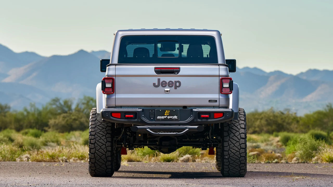 2020 Jeep JT Gladiator - Image 16 of 31