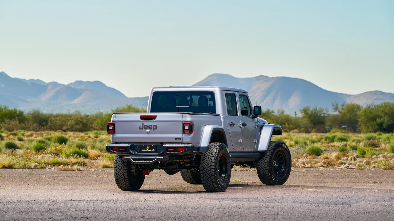 2020 Jeep JT Gladiator - Image 20 of 31