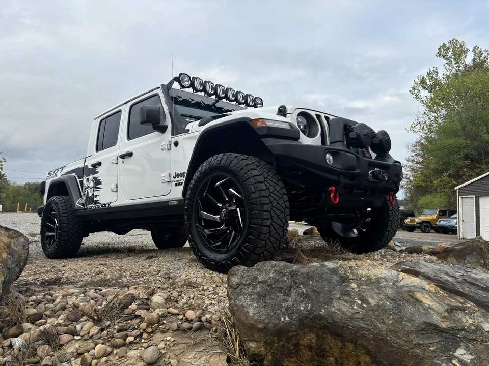 2022 Jeep JT Gladiator - Image 11 of 31
