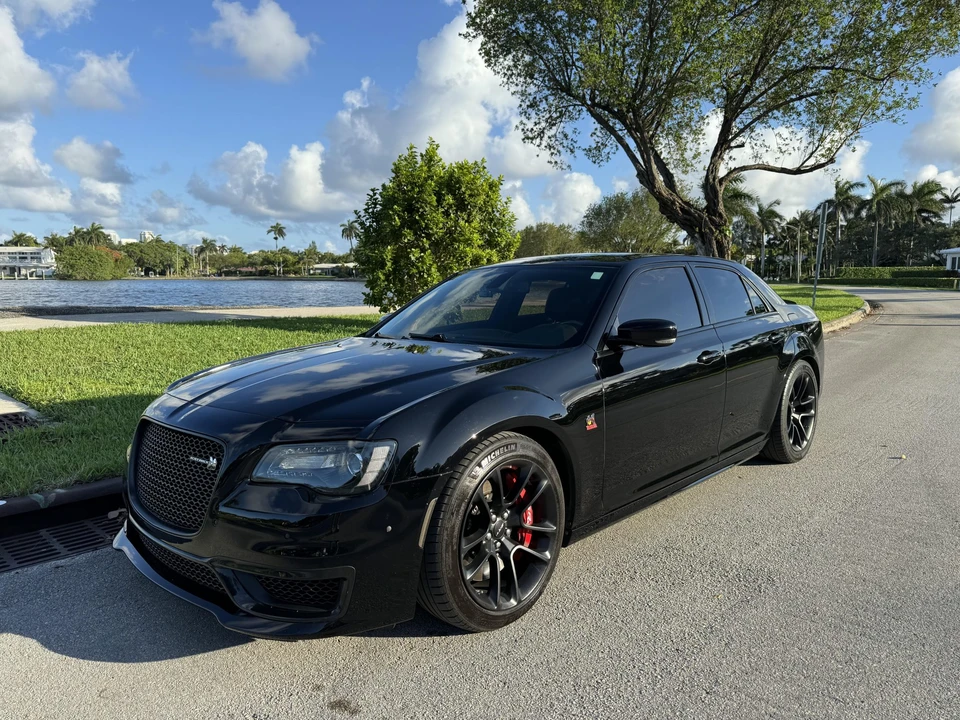 2015 Chrysler 300 (2005-2023) - Image 4 of 31