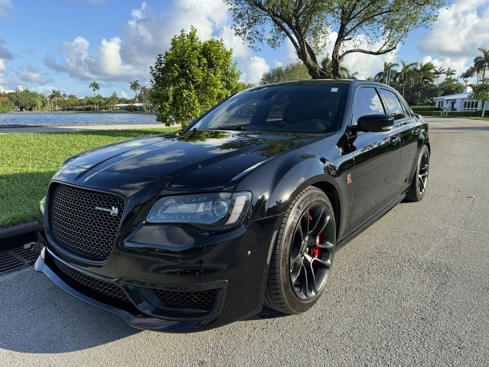 2015 Chrysler 300 (2005-2023) - Image 3 of 31