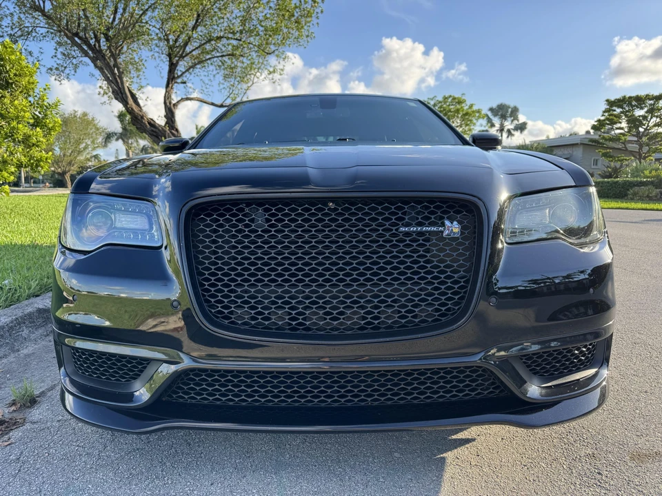 2015 Chrysler 300 (2005-2023) - Image 13 of 31