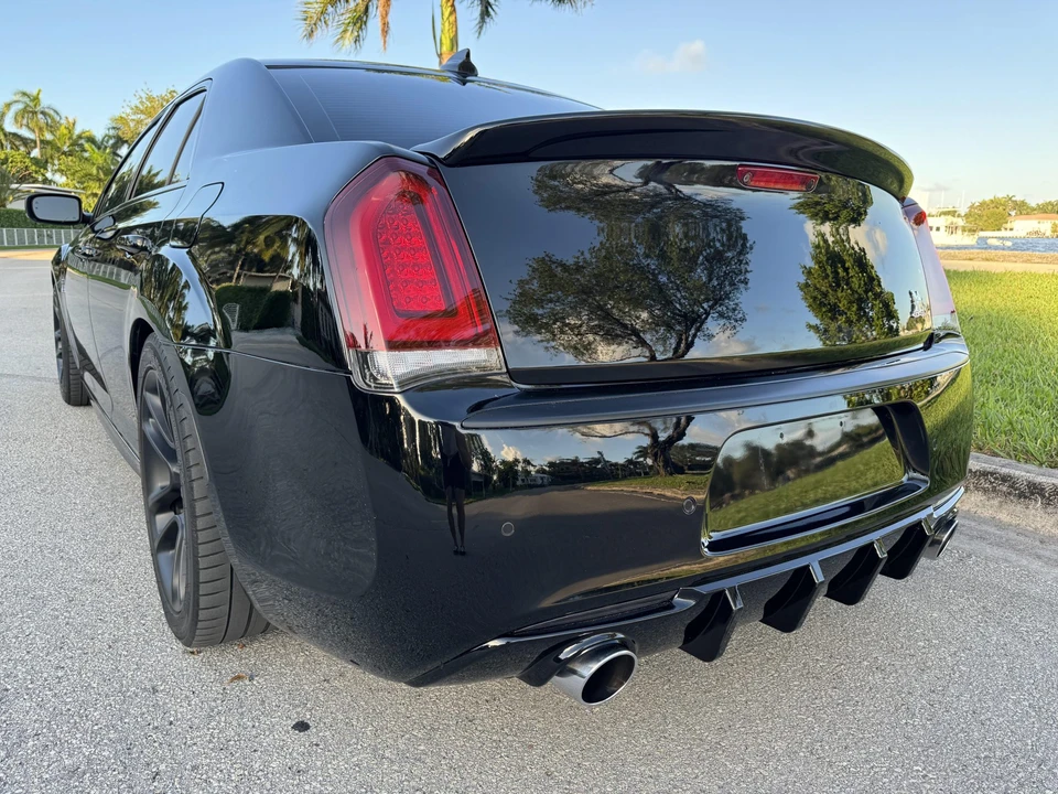2015 Chrysler 300 (2005-2023) - Image 7 of 31