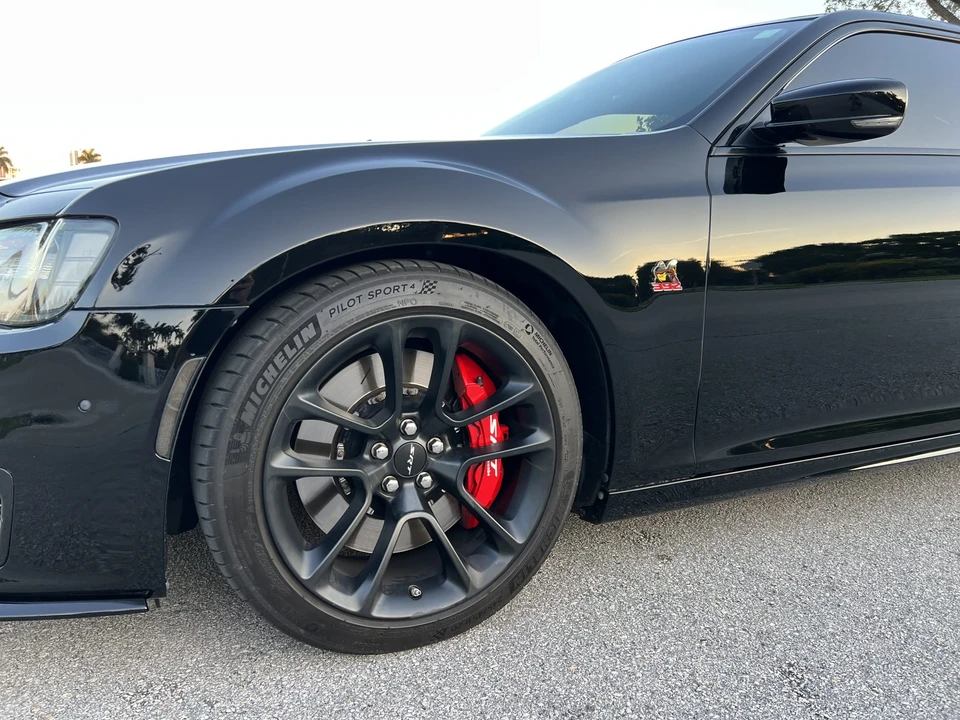 2015 Chrysler 300 (2005-2023) - Image 18 of 31