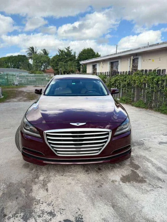 2017 Hyundai Genesis - Image 2 of 9