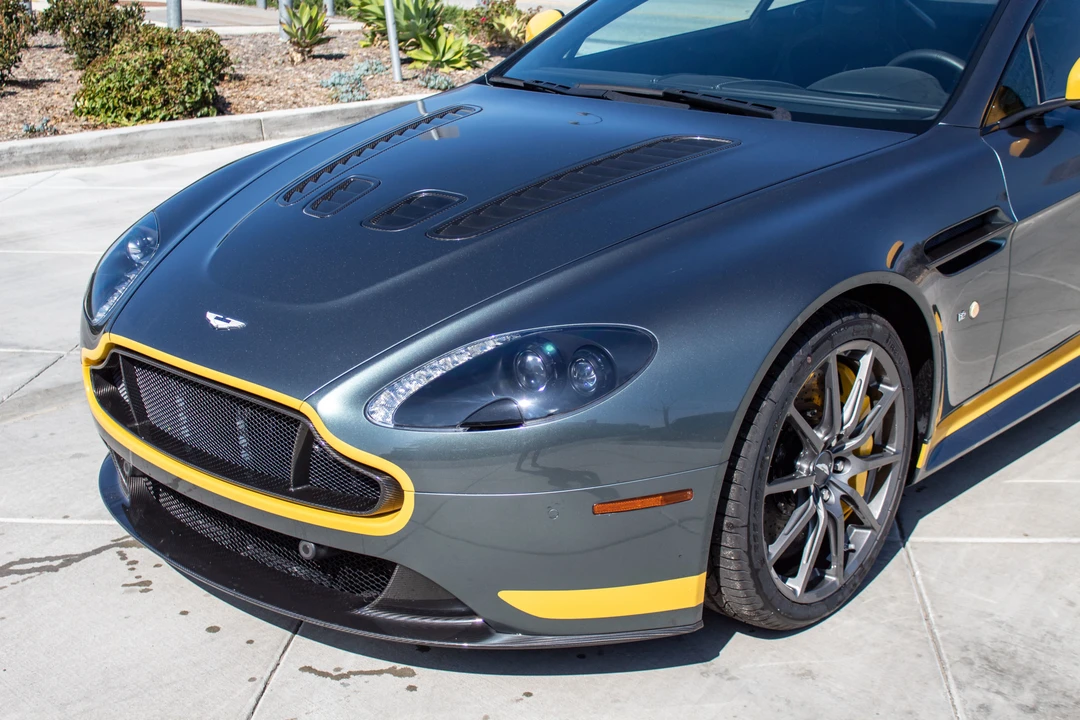 2017 Aston Martin V12 Vantage (2010-2018) - Image 16 of 31