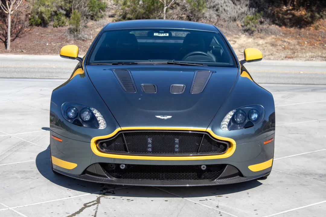2017 Aston Martin V12 Vantage (2010-2018) - Image 4 of 31