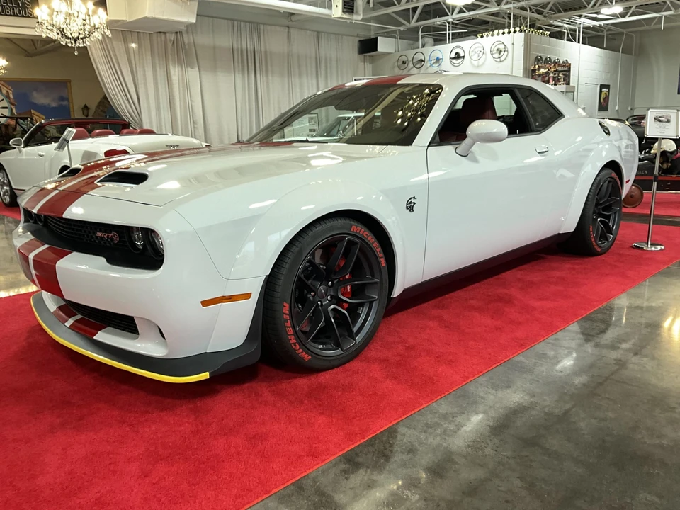 2019 Dodge Challenger SRT Hellcat 3rd Gen - Image 3 of 31