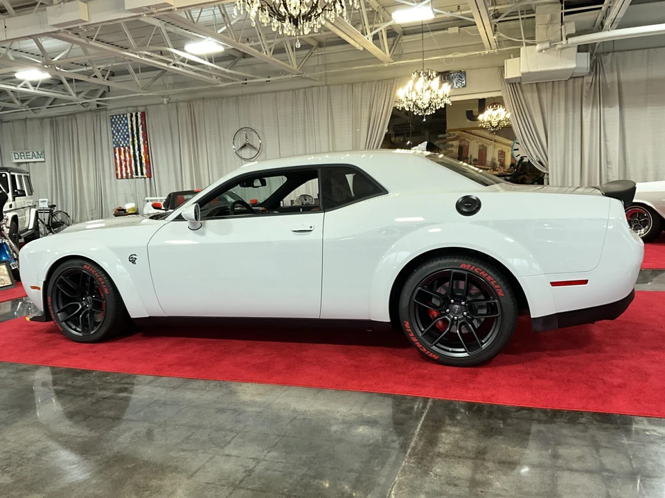 2019 Dodge Challenger SRT Hellcat 3rd Gen - Image 4 of 31
