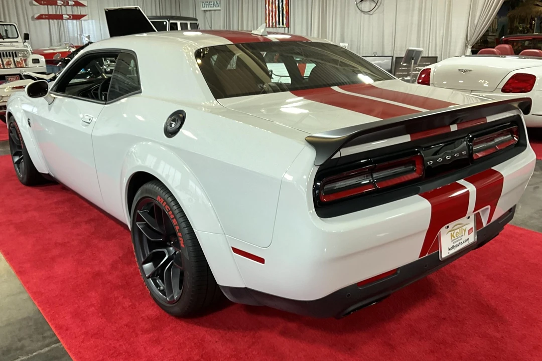 2019 Dodge Challenger SRT Hellcat 3rd Gen - Image 5 of 31