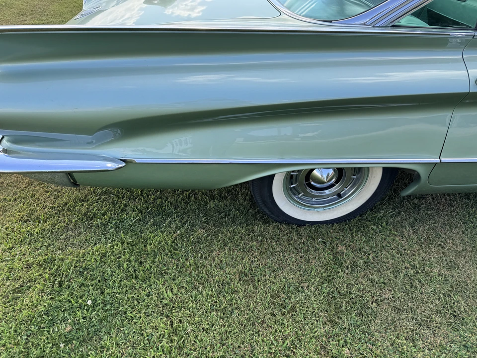 1960 Buick LeSabre - Image 27 of 31