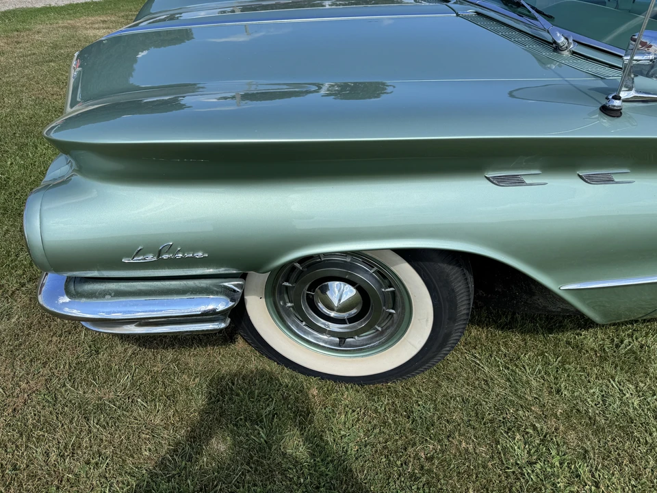 1960 Buick LeSabre - Image 16 of 31