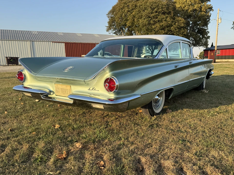 1960 Buick LeSabre - Image 5 of 31