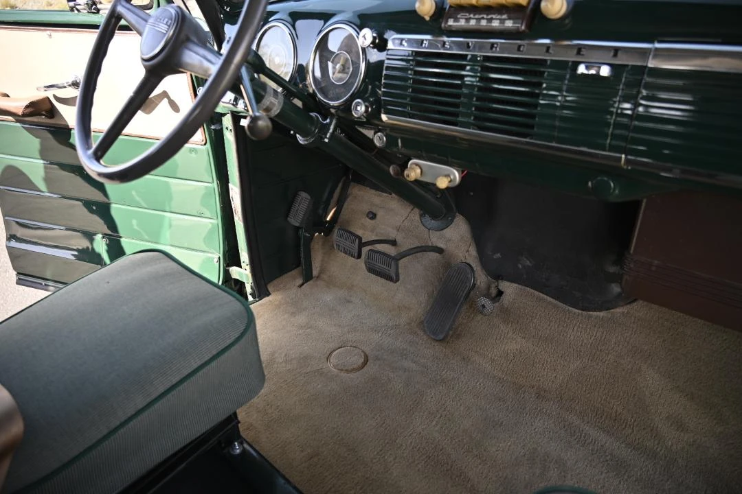 1951 Chevrolet Suburban 3rd Gen - Image 26 of 31