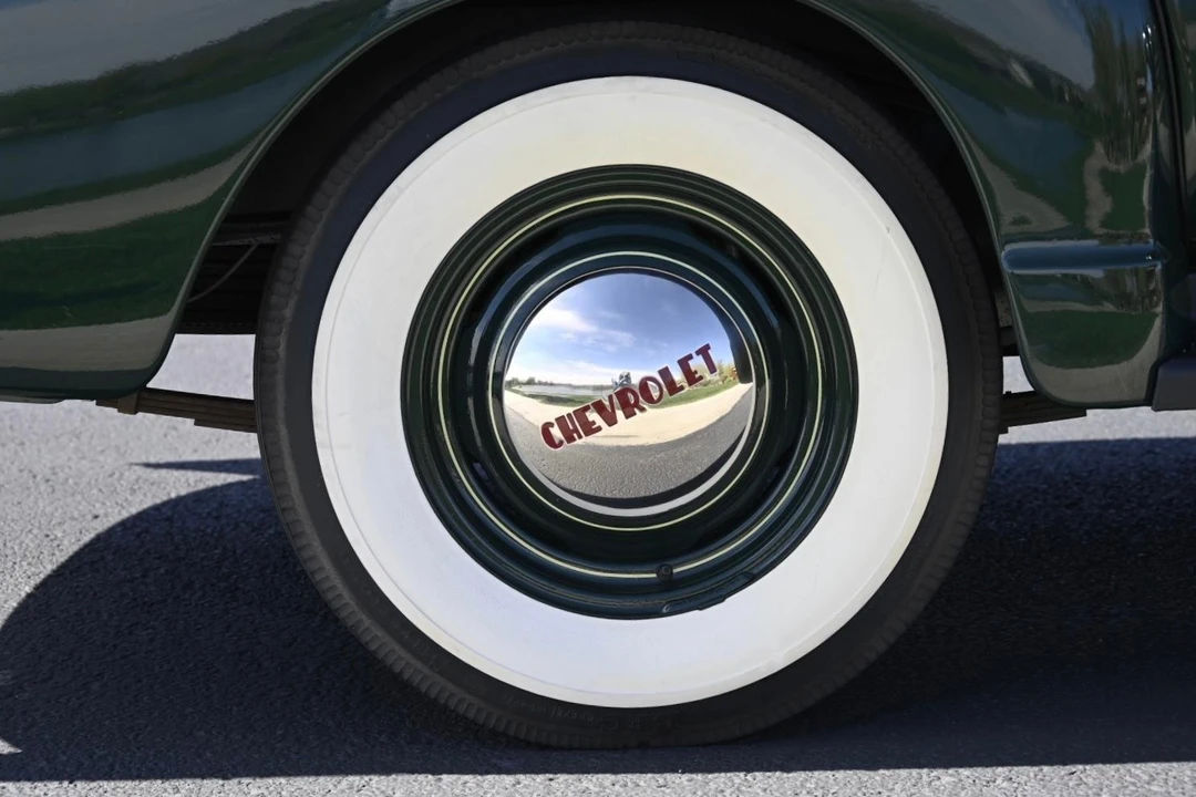 1951 Chevrolet Suburban 3rd Gen - Image 15 of 31