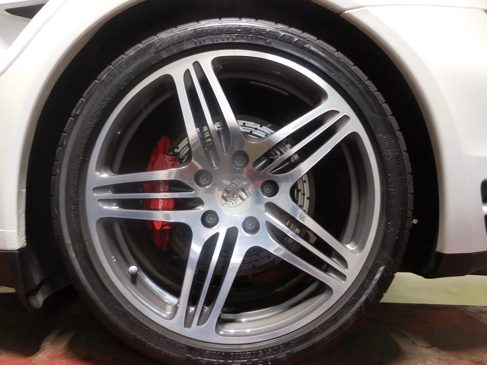 2007 Porsche 997 Turbo - Image 17 of 31