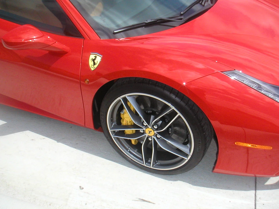2016 Ferrari 488 GTB - Image 11 of 31