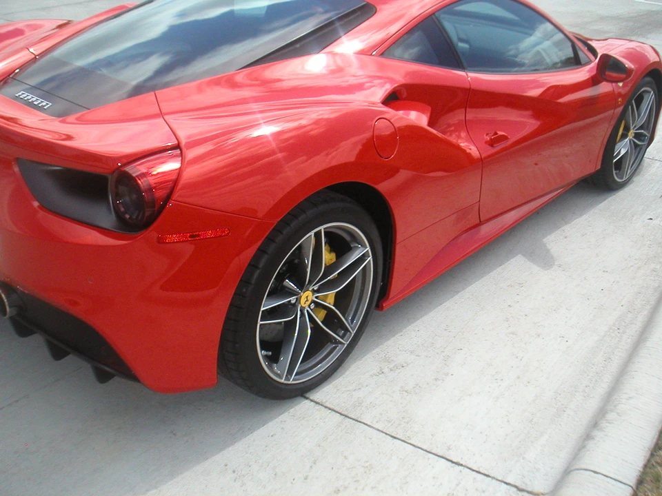 2016 Ferrari 488 GTB - Image 9 of 31