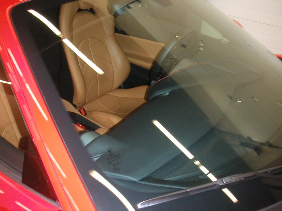 2016 Ferrari 488 GTB - Image 25 of 31