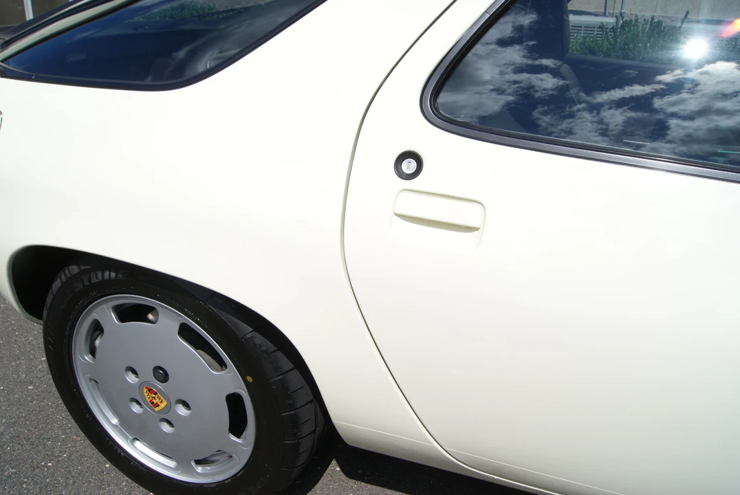 1984 Porsche 928 S - Image 20 of 31