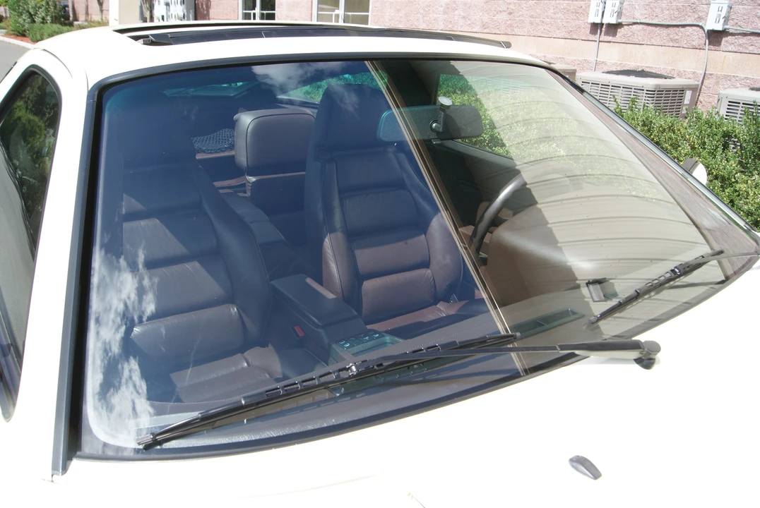 1984 Porsche 928 S - Image 17 of 31