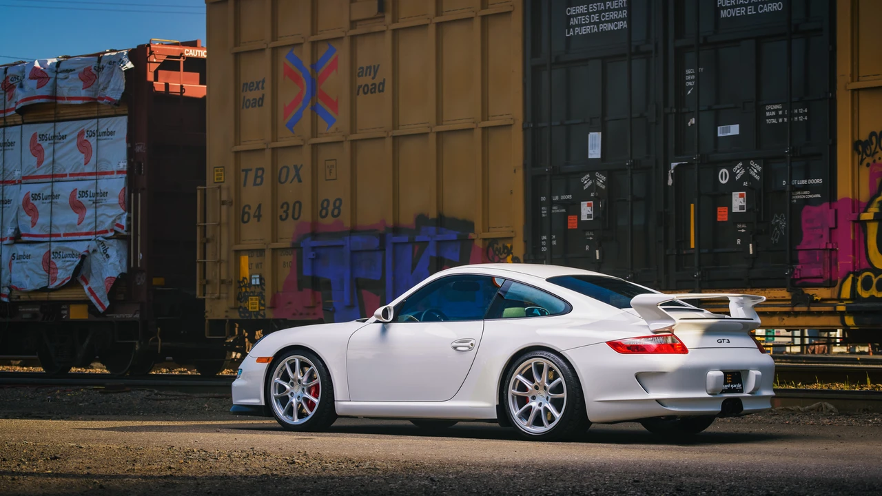2007 Porsche 997 GT3 - Image 5 of 31