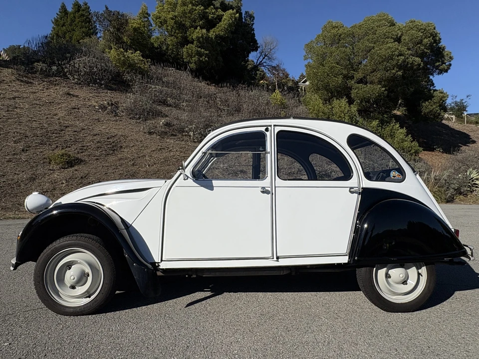 Citroen 2CV - Image 5 of 31