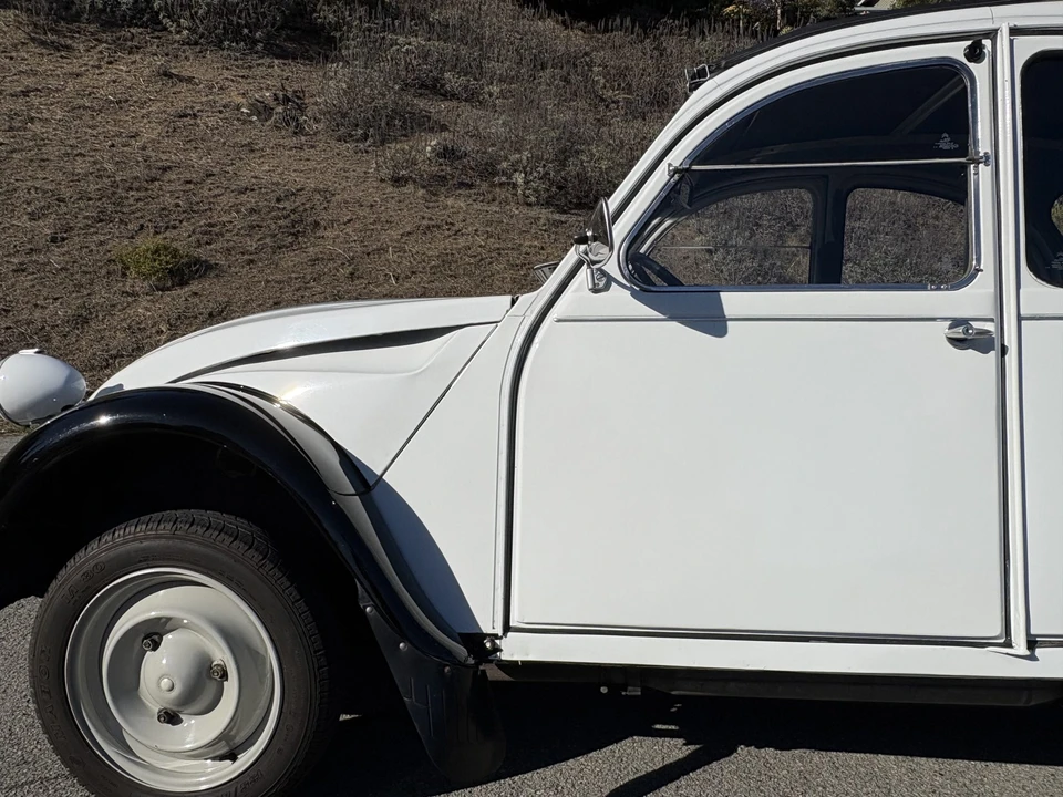 Citroen 2CV - Image 21 of 31