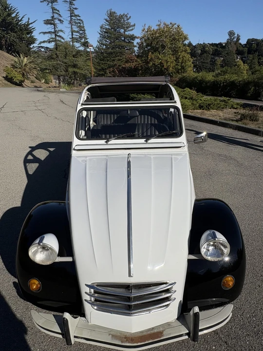 Citroen 2CV - Image 17 of 31