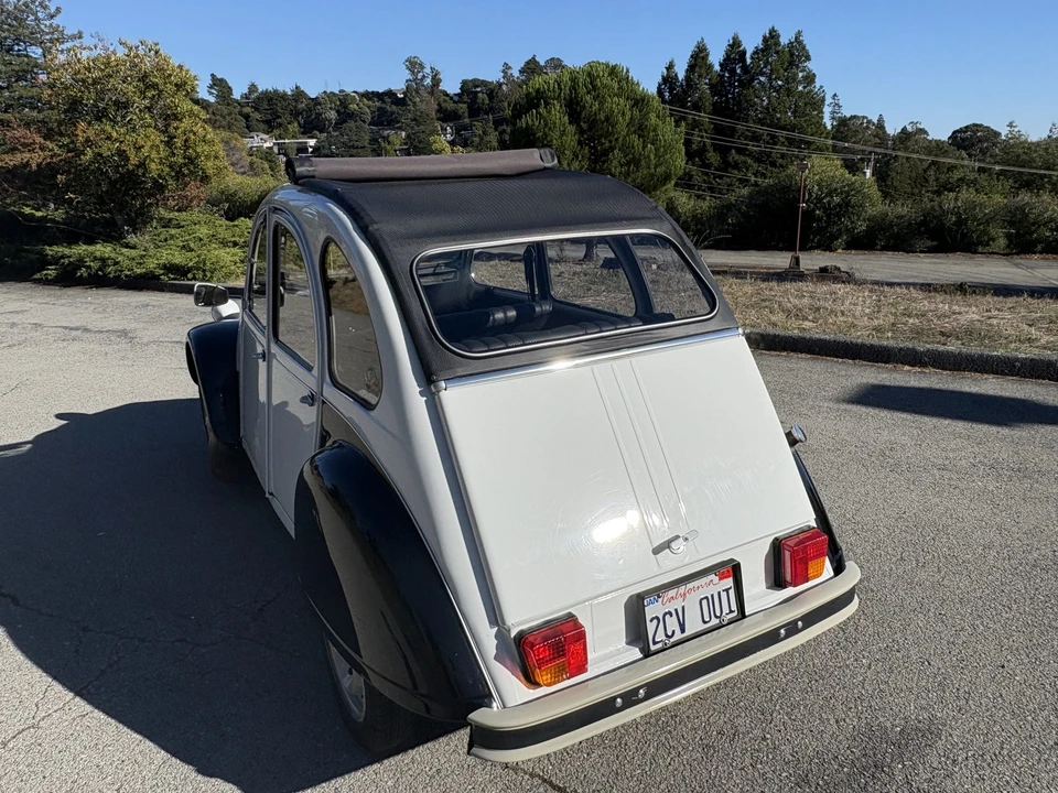 Citroen 2CV - Image 7 of 31