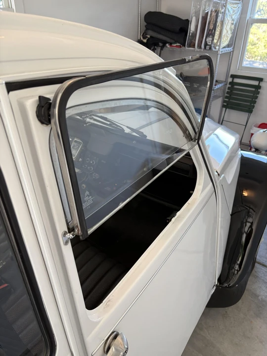 Citroen 2CV - Image 25 of 31