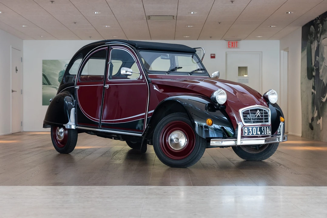 Citroen 2CV - Image 6 of 31