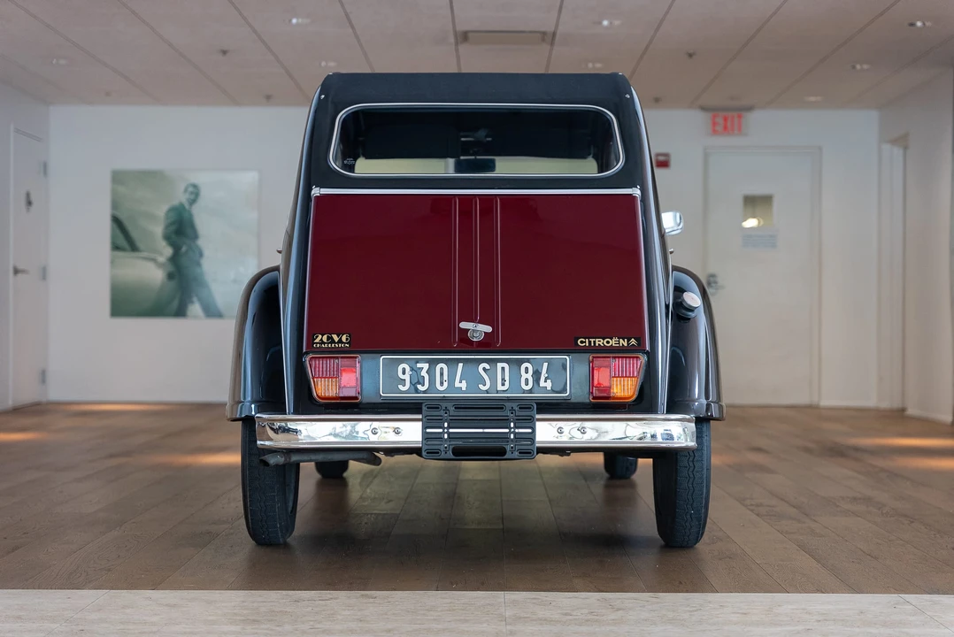 Citroen 2CV - Image 12 of 31