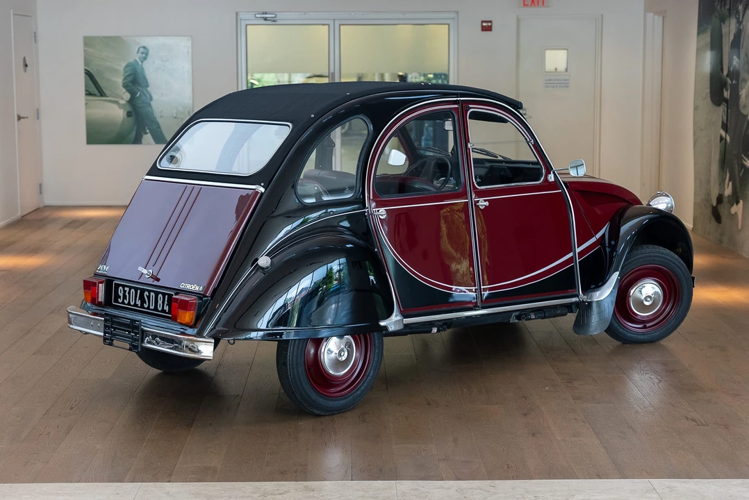 Citroen 2CV - Image 11 of 31