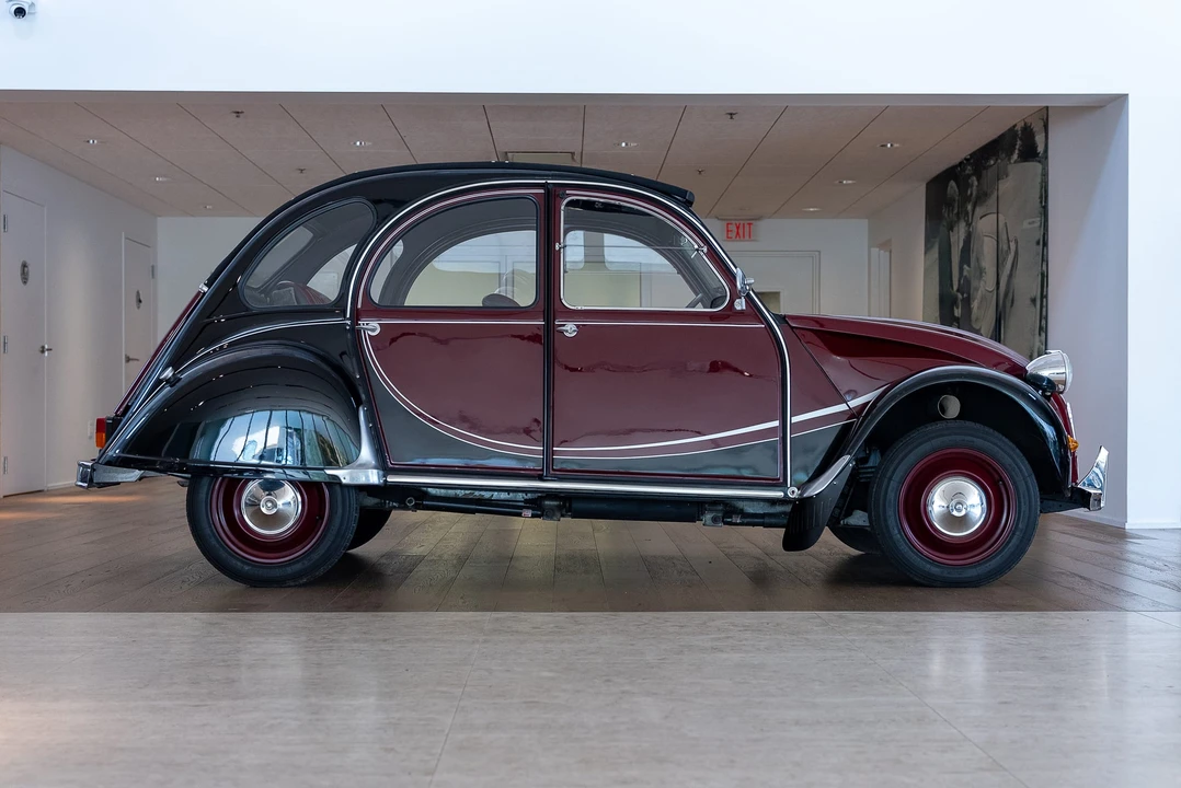 Citroen 2CV - Image 8 of 31