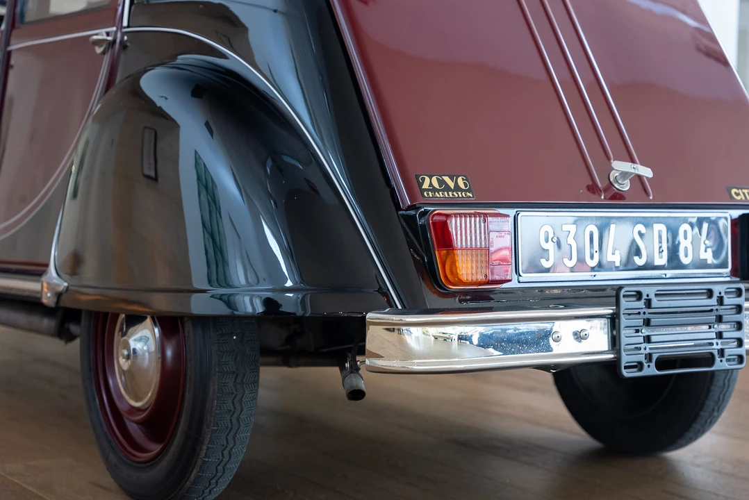Citroen 2CV - Image 29 of 31