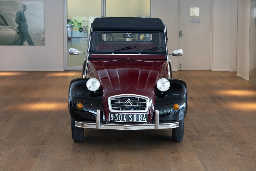 Citroen 2CV - Image 5 of 31