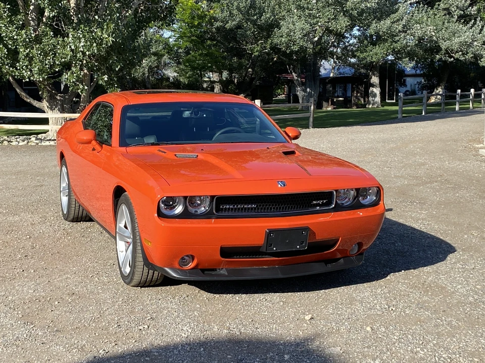 2009 Dodge Challenger SRT8 & 392 3rd Gen - Image 5 of 31