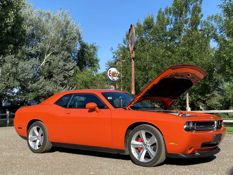 2009 Dodge Challenger SRT8 & 392 3rd Gen - Image 22 of 31