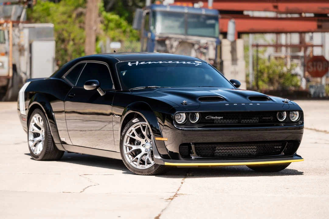 2023 Dodge Challenger SRT Hellcat 3rd Gen - Image 8 of 31