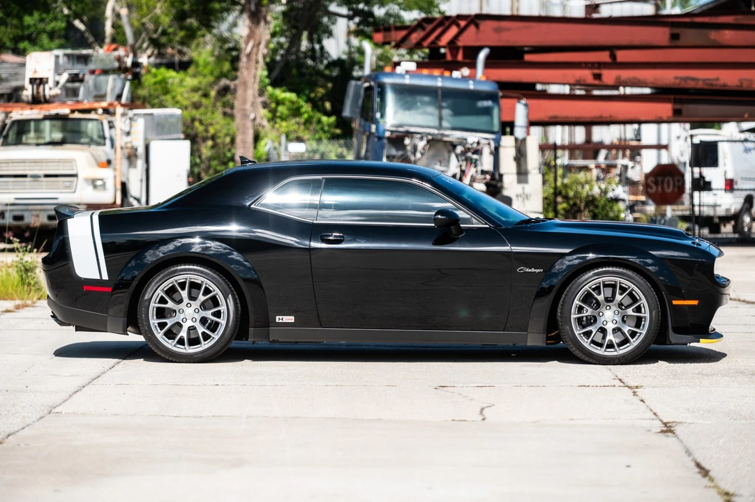 2023 Dodge Challenger SRT Hellcat 3rd Gen - Image 11 of 31